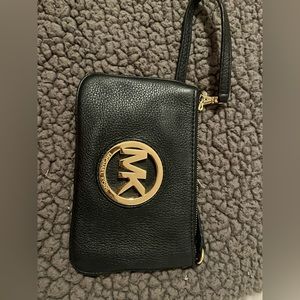Micheal Kors Wristlet